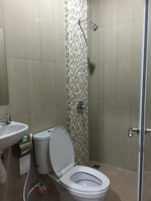 Redlink Hotel Batam Екстер'єр фото