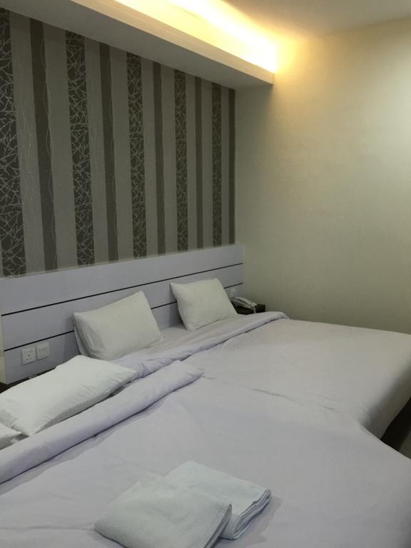Redlink Hotel Batam Екстер'єр фото
