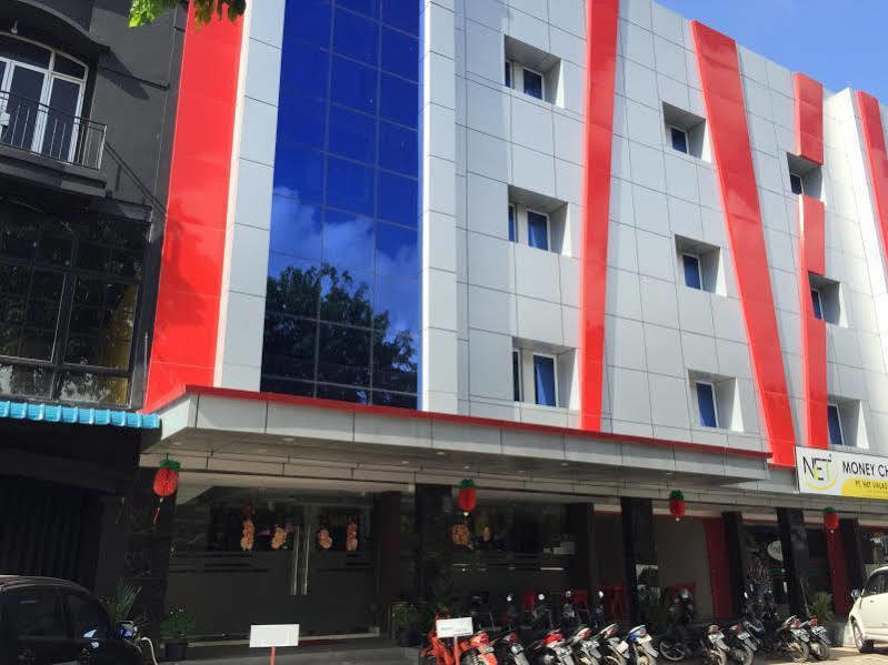 Redlink Hotel Batam Екстер'єр фото